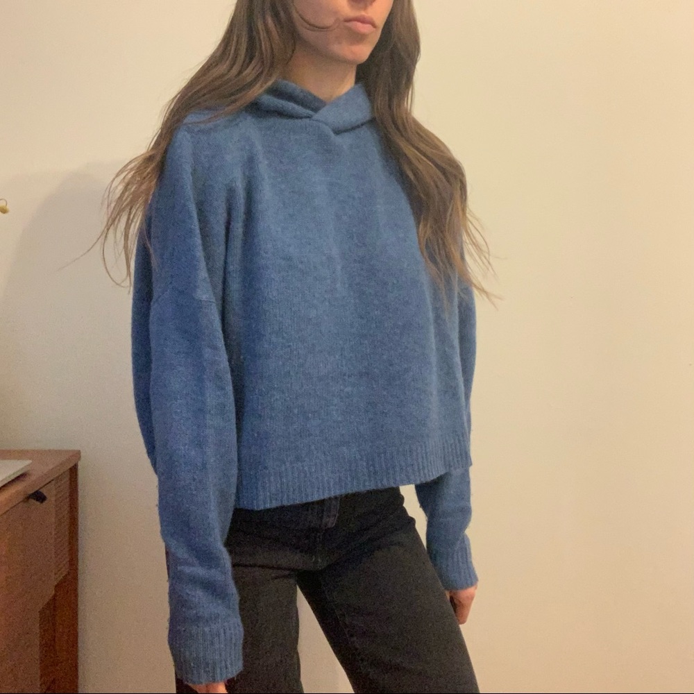 Theory 100% Cashmere Cropped Hooded Sweater